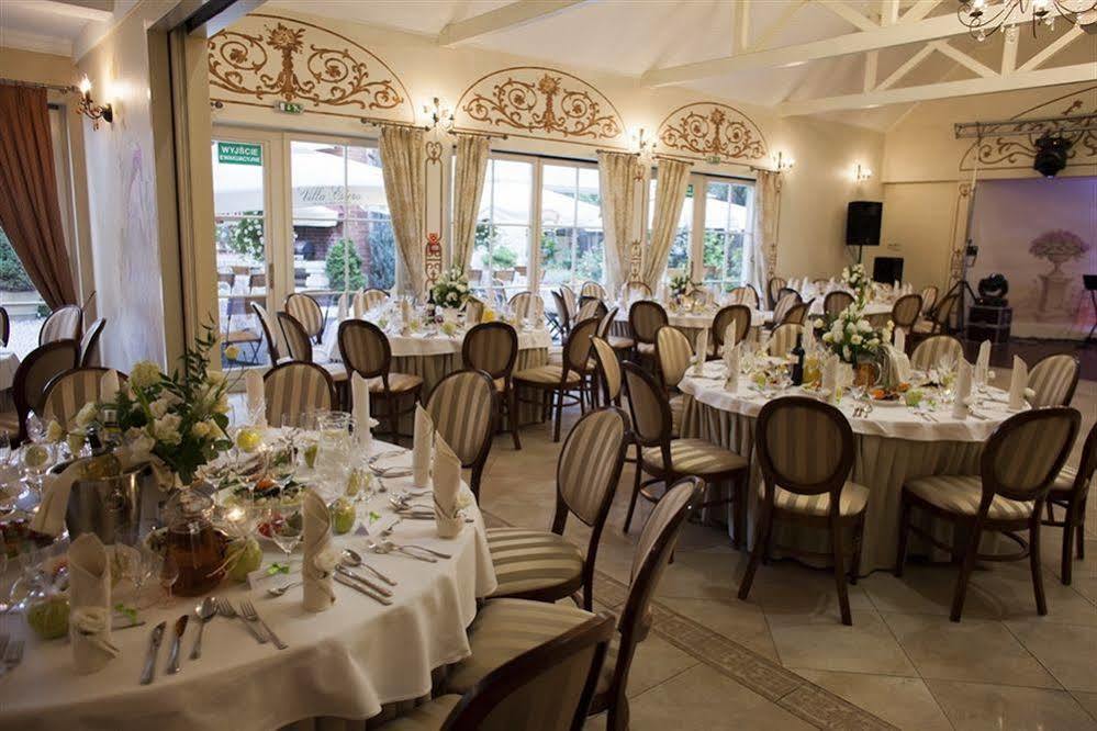 Villa Estera - Hotel & Restauracja Michałowice Eksteriør billede