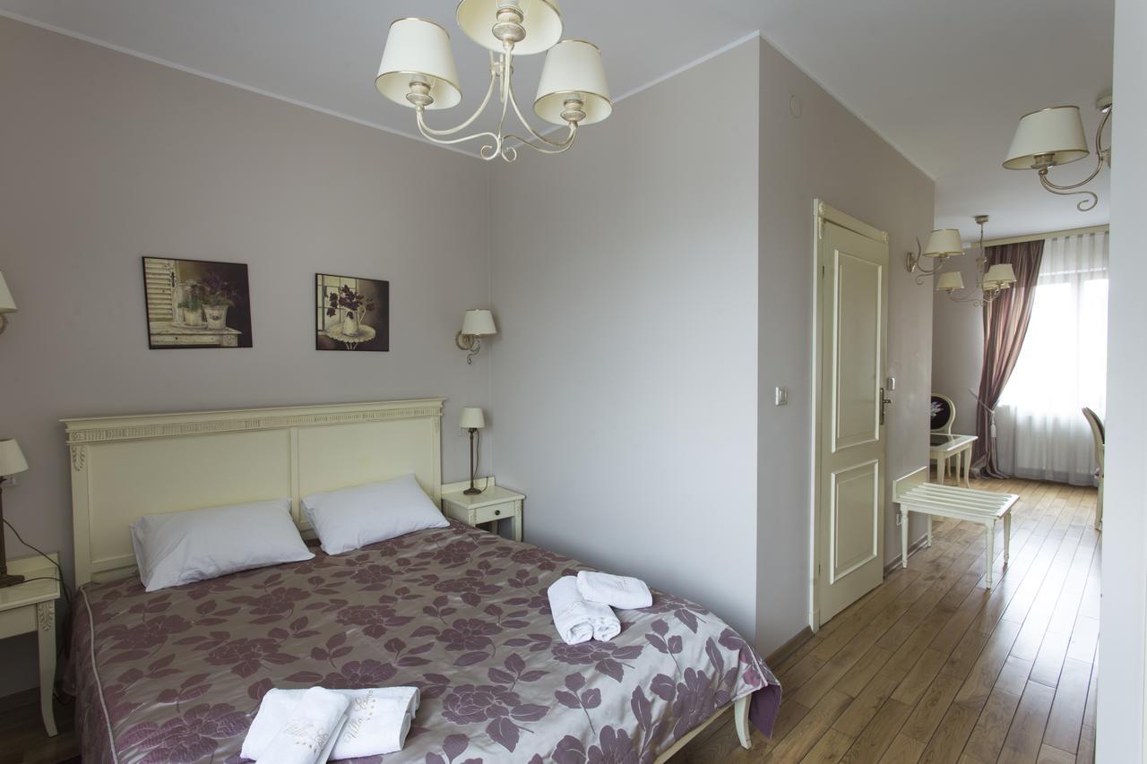 Villa Estera - Hotel & Restauracja Michałowice Eksteriør billede