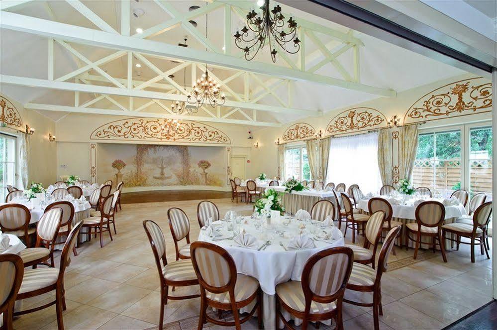 Villa Estera - Hotel & Restauracja Michałowice Eksteriør billede